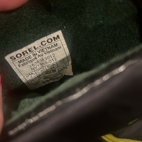 Toddler Sorel snow boots (7) - Picture 6 of 6